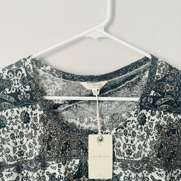 🆕🍍3/$25 Item Lucky Brand Top - Picture 6 of 6